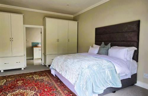 Nottingham Road House | 2 Annie's Place Rawdons Country Estate
