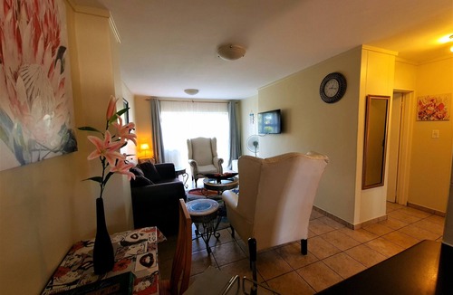 Menlyn Apartment | 2 bed 2 bath Apartment, Menlyn