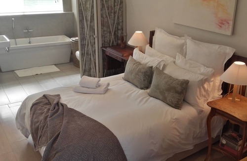 Cape Town City Centre Apartment | 2 bedroom and 2 bathroom in the Center of Cape Town