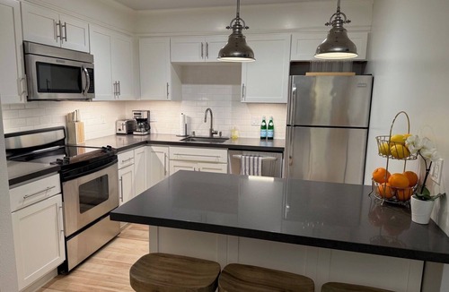 Pacific Heights Apartment | 2-bedroom apartment in excellent San Francisco near vibrant neighborhoods