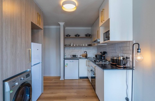 Bloubergstrand Apartment | 2 Bedroom apartment, 500m from the beachfront