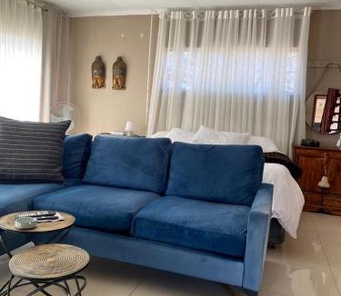 Benoni Apartment | 2 Bedroom Cottage sleeps maximum 4 Buhlebendalo