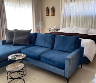 Benoni Apartment | 2 Bedroom Cottage sleeps maximum 4 Buhlebendalo