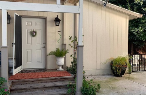 Alamo House | 2 bedroom guest house in tranquil Alamo