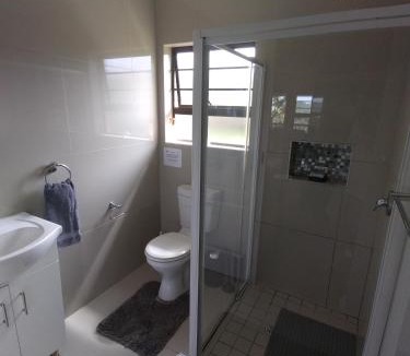 Amatola Coastal Apartment | 2 Bedroom Guest Suite at A-frame Glengariff Beach