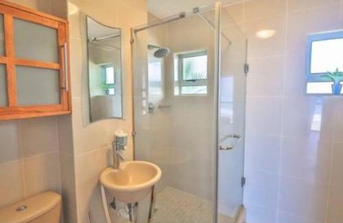 Warner Beach Apartment | 2 Bedroom - Holiday apartment on the beach