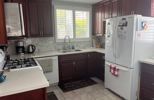 Westlake House | 2 Bedroom House near SFSU w/kitchen and free parking