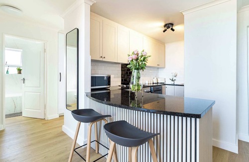 Century City Apartment | 2 Bedroom, Mountain View Penthouse, Century City