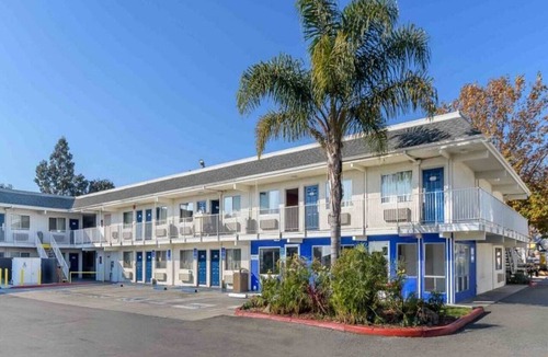 Hayward Apartment | 2 Full Beds|Renovated,Mini Fridge