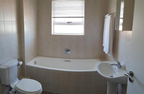 Hermanus Apartment | 2 Onrus Close