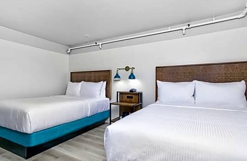 Downtown San Francisco Hotel | 2 Stylish Units with Heated Rooftop Pools, Walk to SF Attractions