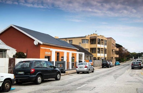 Port Elizabeth Central Hostel | 20 m² Hostel ∙ 5 guests