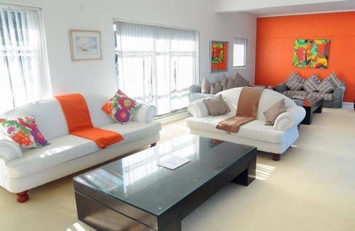 West Bank Bed & Breakfast | 20 m² Bed and breakfast ∙ 4 guests