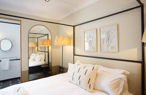Worcester Central Bed & Breakfast | 20 m² Bed and breakfast ∙ 3 guests