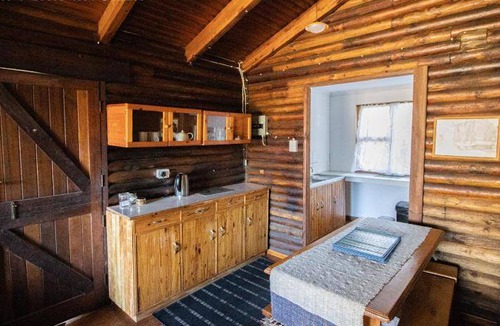 Hogsback Apartment | 200 m² Apartment ∙ 4 bedrooms ∙ 9 guests