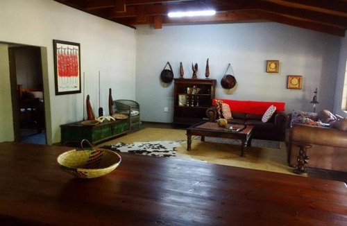 Ramotshere Moiloa Ski Chalet | 200 m² Chalet ∙ 3 bedrooms ∙ 6 guests