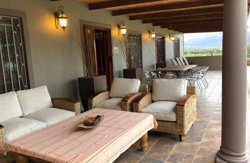 Kannaland House | 200 m² Farmhouse ∙ 3 bedrooms ∙ 8 guests