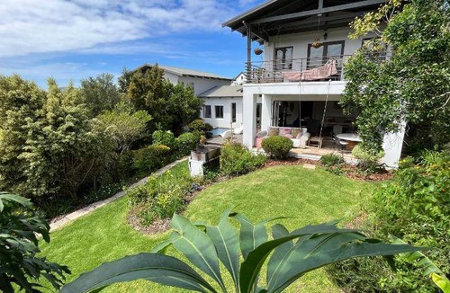 Plettenberg Bay House | 200 m² House ∙ 3 bedrooms ∙ 9 guests
