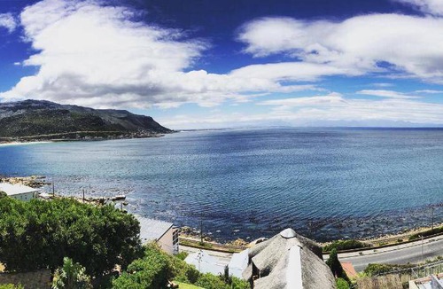 Fish Hoek Apartment | 200 m² Serviced apartment ∙ 3 bedrooms ∙ 127 guests