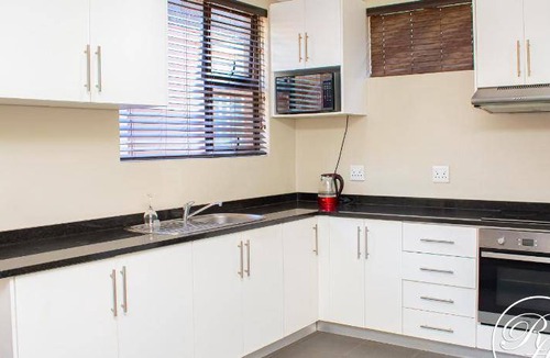 Berea Apartment | 200 m² Serviced apartment ∙ 3 bedrooms ∙ 6 guests