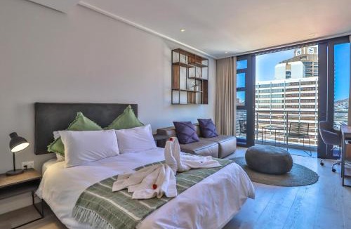 Cape Town City Centre Apartment | 2004 Sixteen on Bree by CTHA