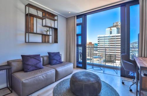 Cape Town City Centre Apartment | 2004 Sixteen on Bree by CTHA