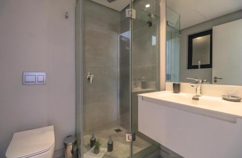 Cape Town City Centre Apartment | 2004 Sixteen on Bree by CTHA