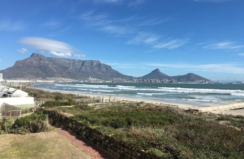 Lagoon Beach Apartment | 204 Leisure Bay
