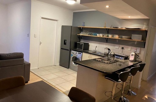Cape Town City Centre Apartment | 21 fair view avenue woodstock