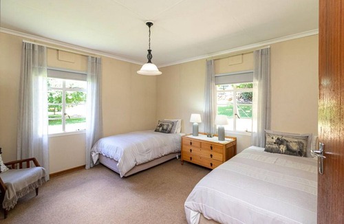 Katberg House | 220 m² House ∙ 4 bedrooms ∙ 8 guests