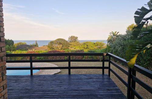 Port Edward Bed & Breakfast | 221 m² Bed and breakfast ∙ 3 bedrooms ∙ 6 guests