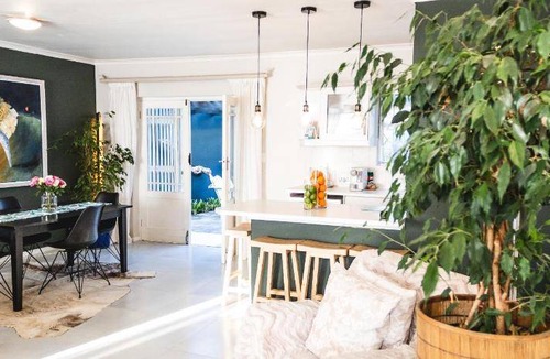 Sandbaai House | 229 m² House ∙ 2 bedrooms ∙ 127 guests