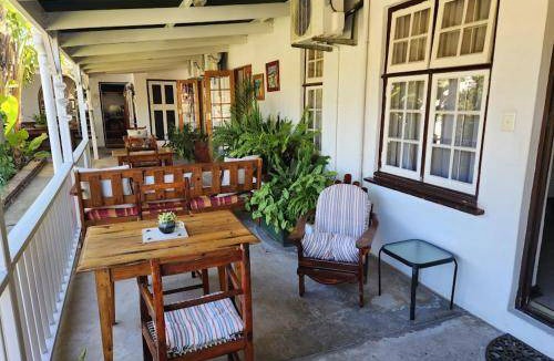 Oudtshoorn Bed & Breakfast | 23 m² Bed and breakfast ∙ 127 guests