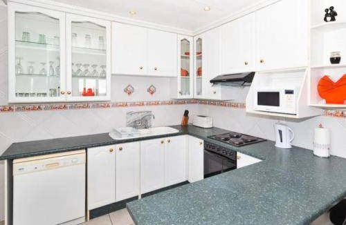 Pollok Beach Apartment | 230 m² Apartment ∙ 3 bedrooms ∙ 12 guests
