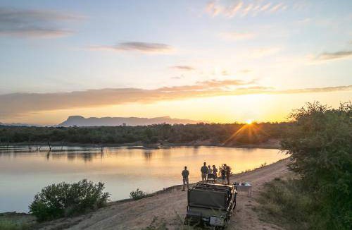 Thorny Bush Game Reserve Villa | 240 m² Villa ∙ 3 bedrooms ∙ 6 guests