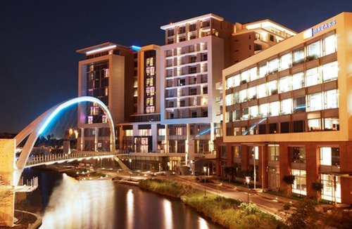 Century City Apartment | 245 m² Serviced apartment ∙ 3 bedrooms ∙ 127 guests