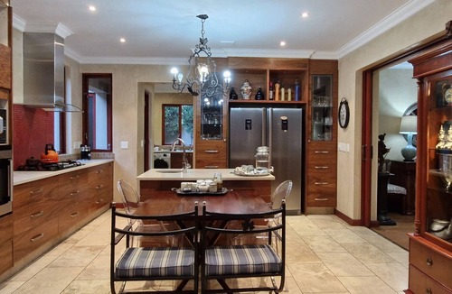Greater Johannesburg Metropolitan Area House | 247The Residence - 4 Centrally located Private Suites in a secure leafy surbarb