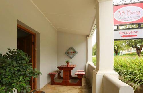 Swellendam Bed & Breakfast | 25 m² Bed and breakfast ∙ 3 guests