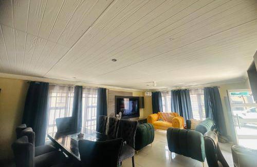 Polokwane Bed & Breakfast | 25 m² Bed and breakfast ∙ 4 guests