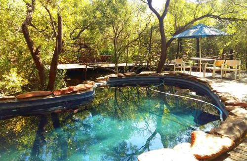 Magaliesberg Ski Chalet | 25 m² Chalet ∙ 1 bedroom ∙ 2 guests