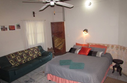 Thorny Bush Game Reserve House | 25 m² House ∙ 1 bedroom ∙ 3 guests