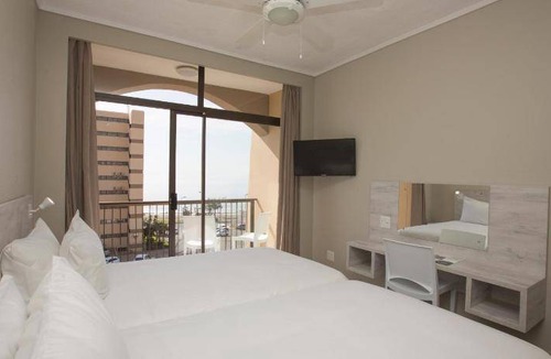 Quigney Beach Apartment | 26 m² Serviced apartment ∙ 3 guests