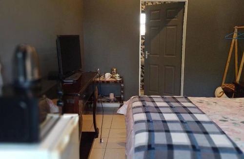 Waterkloof Glen Apartment | 28 m² Apartment ∙ 2 guests