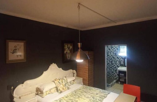 Waterkloof Glen Apartment | 28 m² Apartment ∙ 2 guests