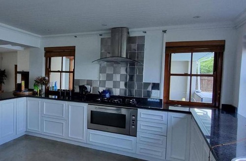 Riebeek Kasteel Hotel | 280 m² Hotel ∙ 3 bedrooms ∙ 6 guests