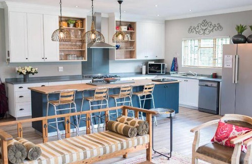 Clarens House | 280 m² House ∙ 4 bedrooms ∙ 8 guests