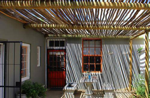 Graaff-Reinet House | 280 m² House ∙ 3 bedrooms ∙ 6 guests