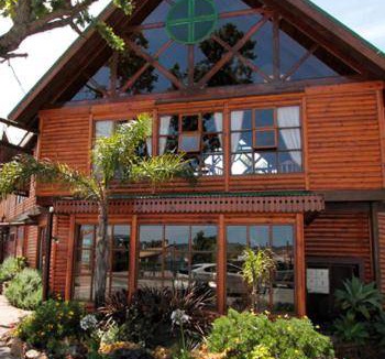 Knysna Central Hotel | 29 m² Hotel ∙ 127 guests