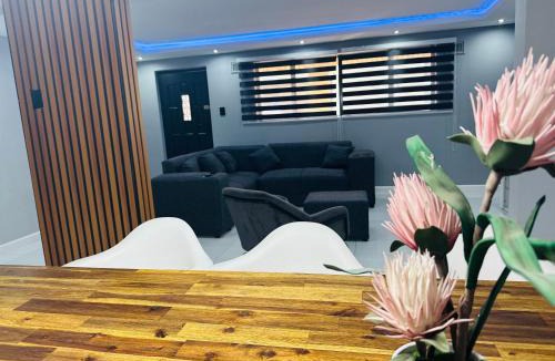 Newlands East Apartment | 29 on Bream