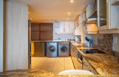 Umdloti Apartment | 2A Sugar Beach with inverter